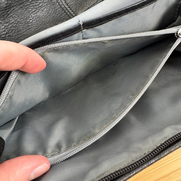 VTG! Osgoode Marley Feel The Difference Black Leather Hobo Shoulder Bag Purse - Picture 13 of 16